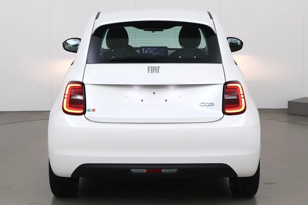 Fiat E-500 (2023) — foto 10 van 15