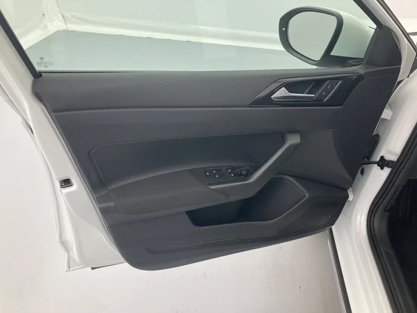 VOLKSWAGEN Taigo (2023) — foto 9 van 36