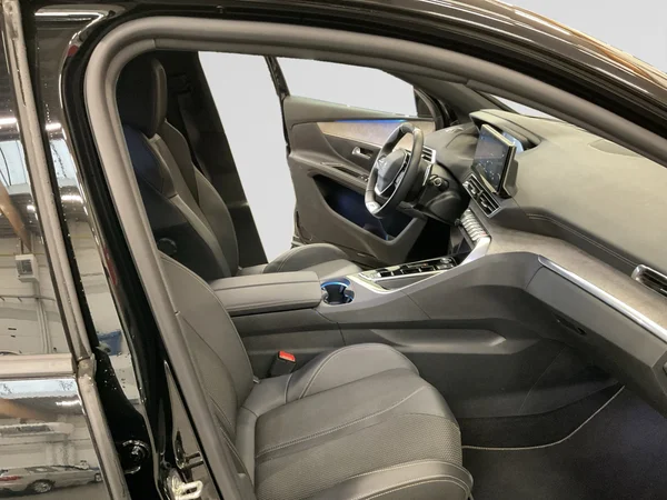 PEUGEOT 5008 (2024) — foto 14 van 23