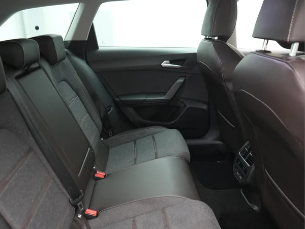 SEAT Leon ST (2020) — foto 5 van 26