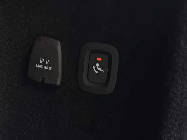 VOLVO V60 (2022) — foto 25 van 33