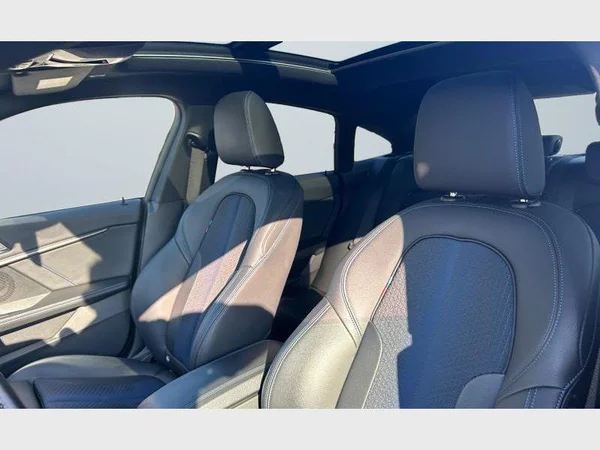 BMW 2 Gran Coupé (2022) — foto 29 van 29