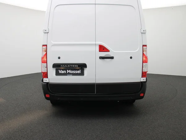 Renault Master (2023) — foto 32 van 36