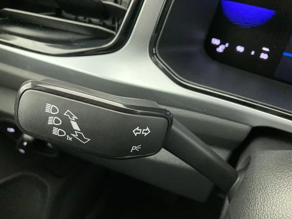 VOLKSWAGEN T-Roc Dsl (2023) — foto 19 van 36