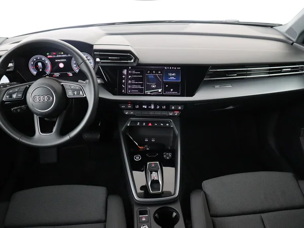 AUDI A3 Sportback (2025) — foto 15 van 18