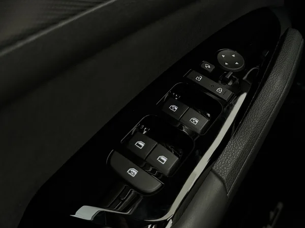 KIA Sportage (2023) — foto 20 van 31