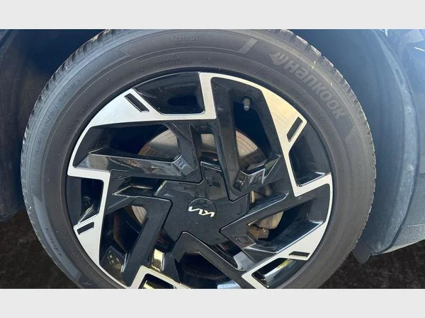 Kia Sportage (2023) — foto 19 van 20