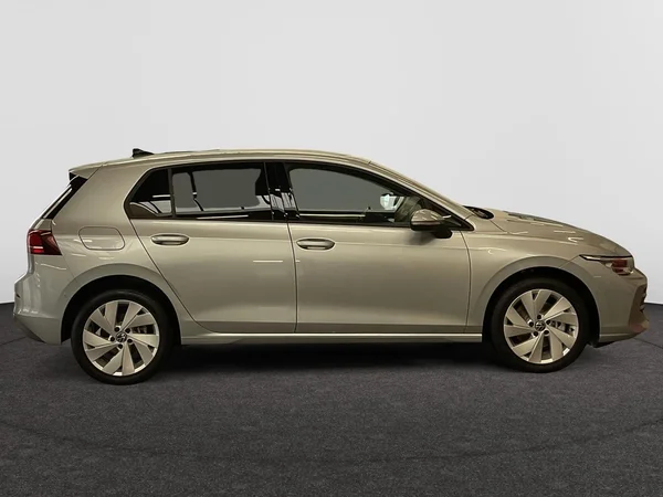 VOLKSWAGEN Golf VIII eHybrid (PHEV) (2025) — foto 19 van 22