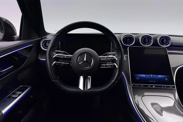 Mercedes-Benz C-Class (W206) (2021) — foto 2 van 26
