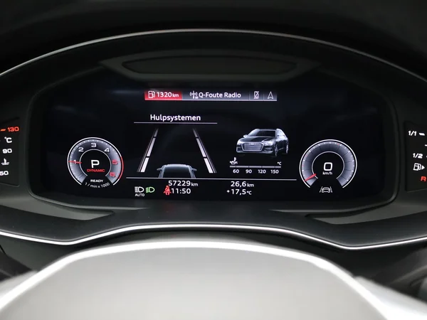 AUDI A6 Avant (2023) — foto 18 van 25