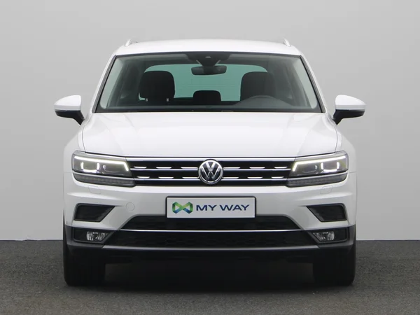 VOLKSWAGEN Tiguan (2017) — foto 18 van 22