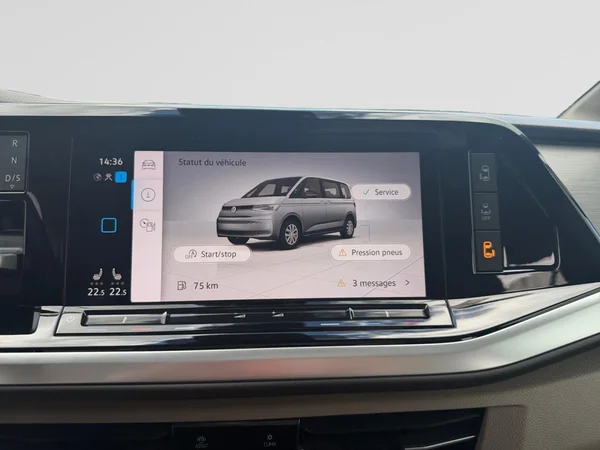 VOLKSWAGEN Multivan T7 Dsl (2023) — foto 21 van 23