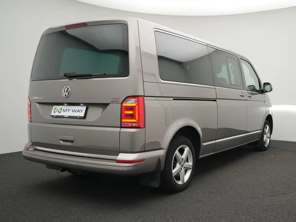 VOLKSWAGEN Transporter T6 1400 Caravelle Lwb (2017) — foto 21 van 25