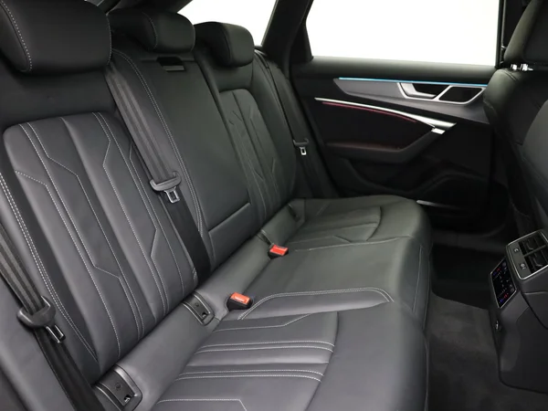 AUDI A6 Avant (2025) — foto 4 van 28
