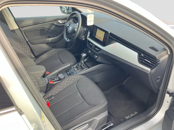 SKODA Scala (2024) — foto 3 van 25