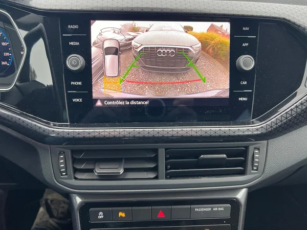 VOLKSWAGEN T-Cross (2024) — foto 15 van 17