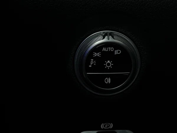 MERCEDES C 200 (2022) — foto 19 van 31