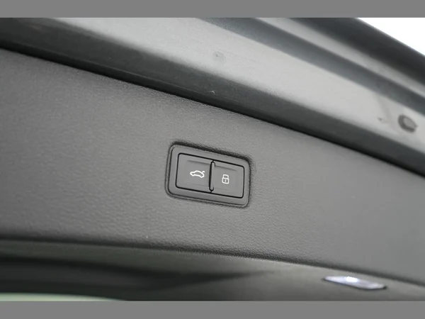 AUDI Q7 e-hybrid (PHEV) (2024) — foto 13 van 37