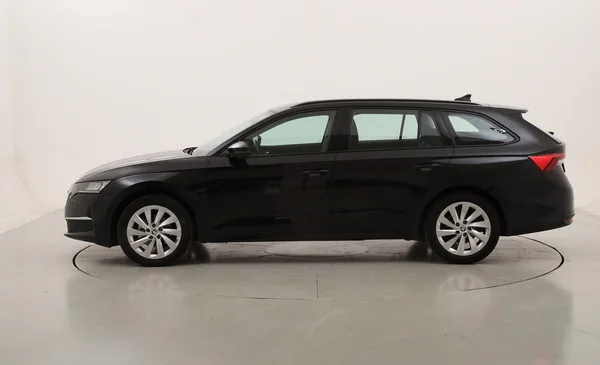 Skoda Octavia Sw (2024) — foto 12 van 26
