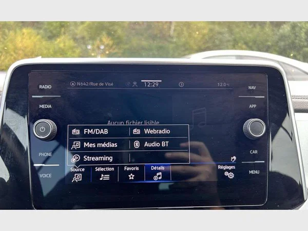 Volkswagen T-ROC (2023) — foto 16 van 32