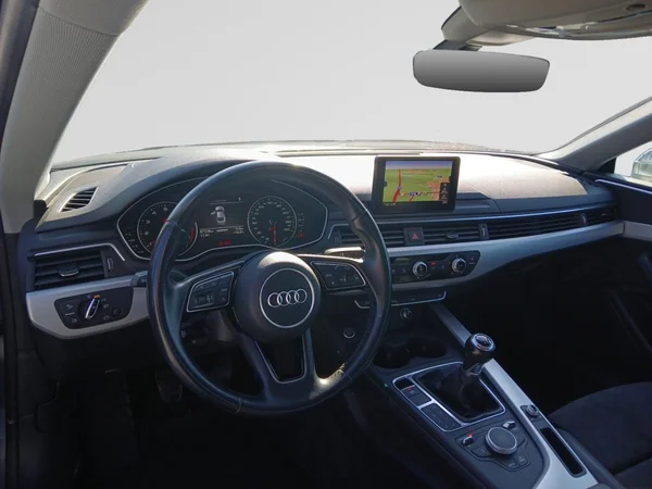 AUDI A5 Coupé (2017) — foto 14 van 16