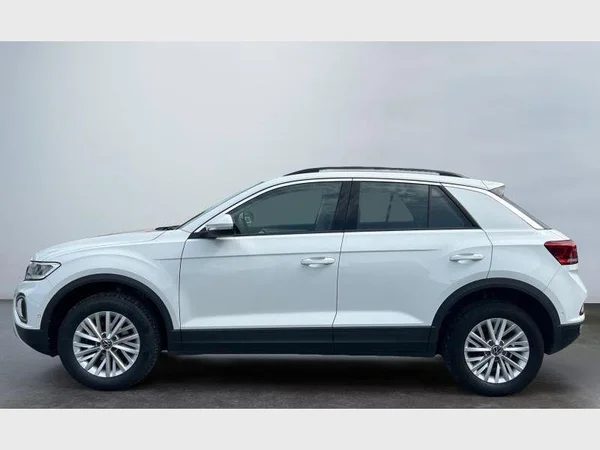 Volkswagen T-Roc (2022) — foto 27 van 29