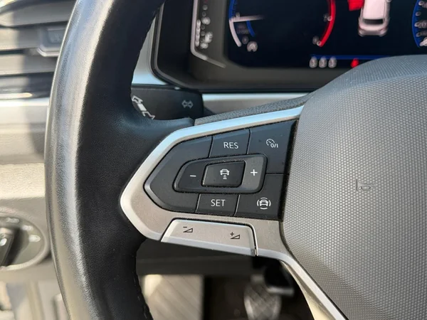 VOLKSWAGEN T-Roc (2023) — foto 20 van 20