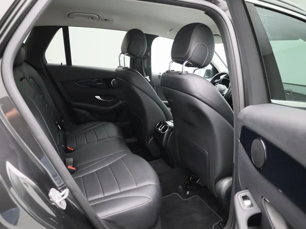 Mercedes-Benz GLC (2021) — foto 31 van 44