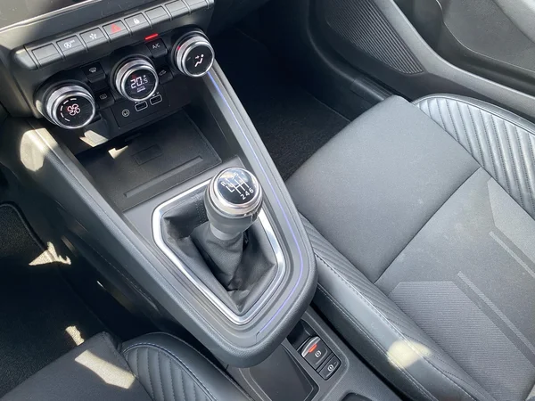 Renault Clio (2024) — foto 2 van 20