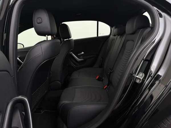 MERCEDES A 180 (2024) — foto 5 van 28
