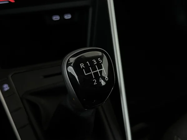 VOLKSWAGEN Taigo (2024) — foto 4 van 27
