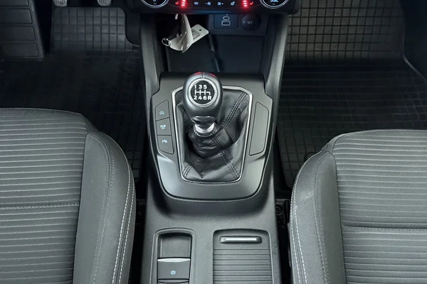 Ford Focus Clipper (2022) — foto 4 van 19