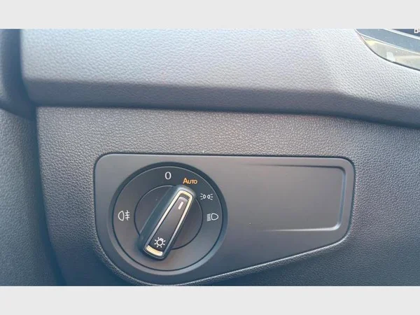 Volkswagen Tiguan (2022) — foto 9 van 29