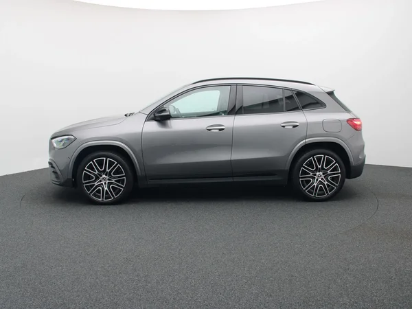 Mercedes-Benz GLA (2025) — foto 30 van 35