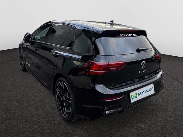 VOLKSWAGEN Golf VIII (2026) — foto 3 van 11