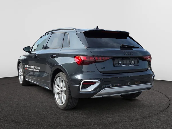 AUDI A3 Allstreet (2024) — foto 14 van 20