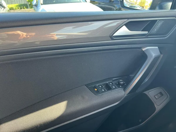 VOLKSWAGEN Tiguan Allspace (2025) — foto 7 van 24