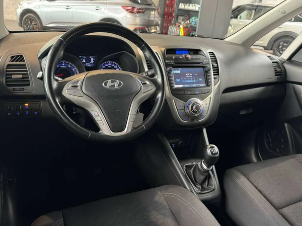 Hyundai ix20 (2017) — foto 12 van 14
