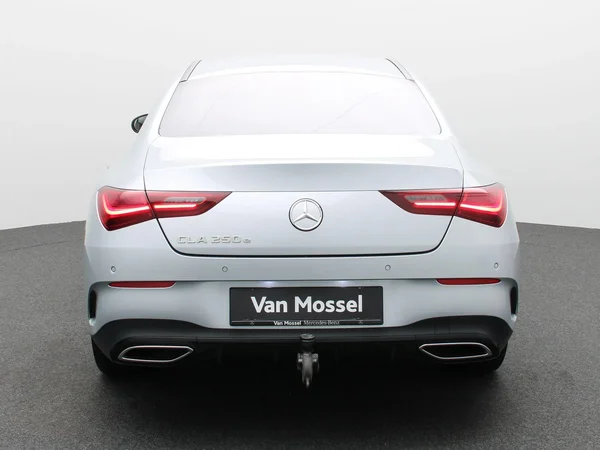 Mercedes-Benz CLA (2024) — foto 28 van 32