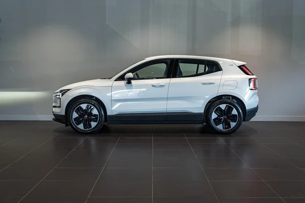 Volvo EX30 (2024) — foto 27 van 31