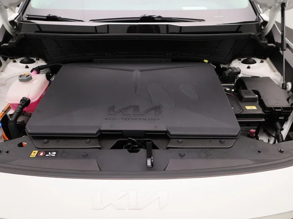 Kia Niro (2024) — foto 29 van 49