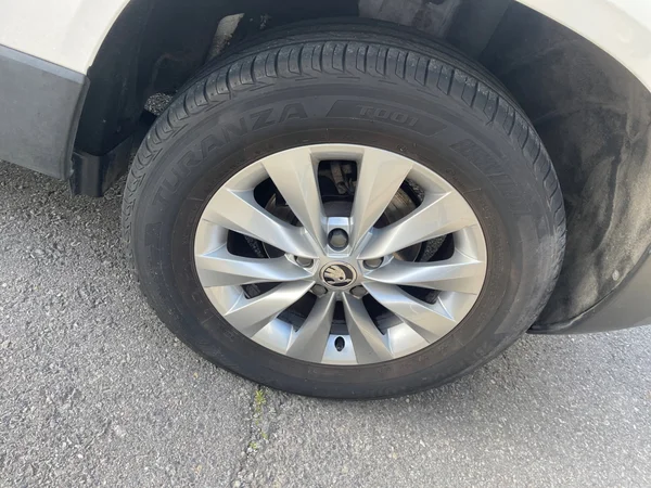 SKODA Karoq (2018) — foto 11 van 21
