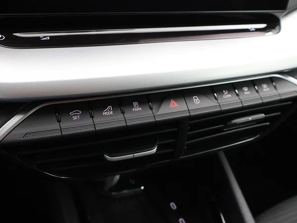 SKODA Octavia (2024) — foto 13 van 24