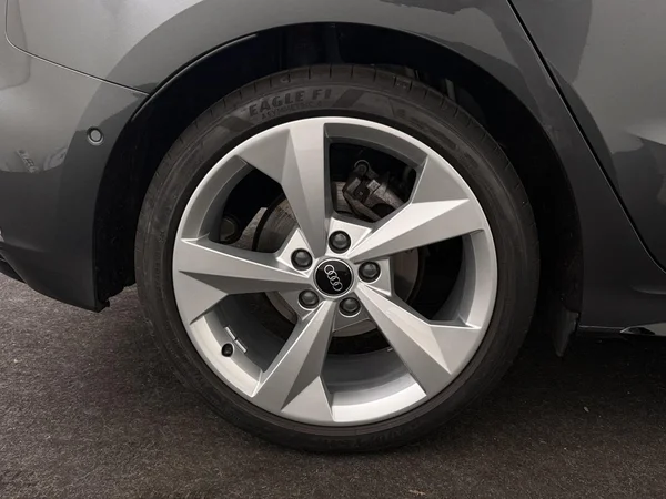 AUDI A3 Sportback (2025) — foto 12 van 18