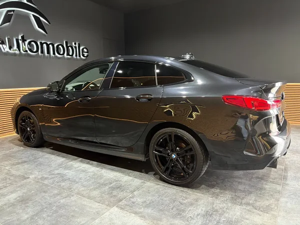 Bmw 218 (2021) — foto 16 van 24