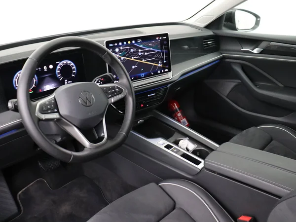 VOLKSWAGEN Passat SW (2025) — foto 18 van 19