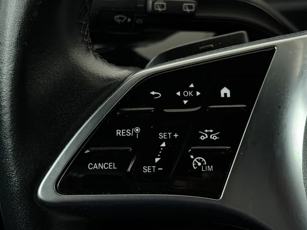 MercedesBenz A 180 (2024) — foto 9 van 28
