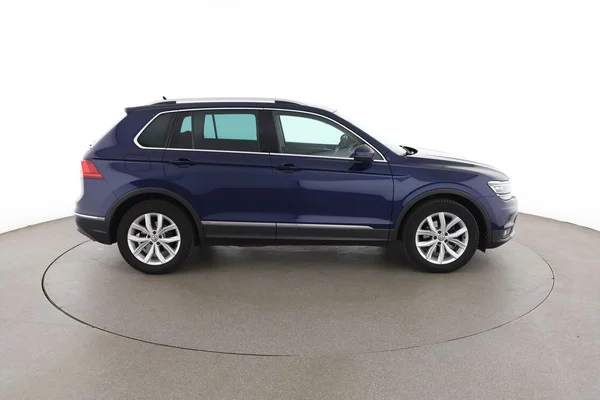 Volkswagen Tiguan (2017) — foto 13 van 16
