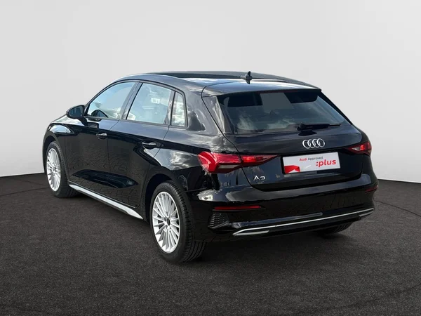 AUDI A3 Sportback (2023) — foto 12 van 24
