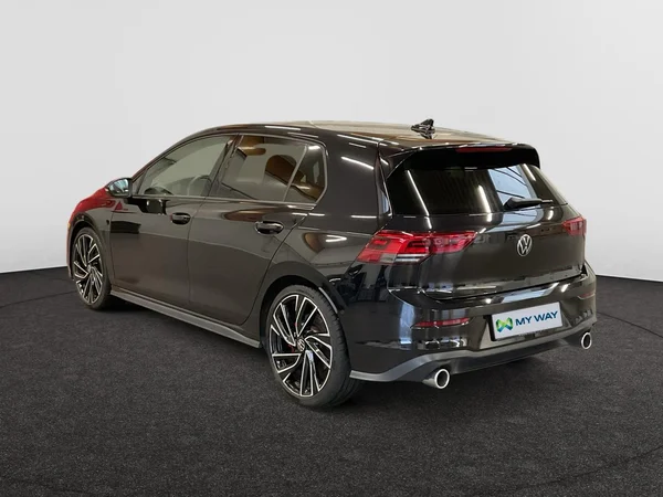 VOLKSWAGEN Golf VIII GTI (2021) — foto 18 van 24
